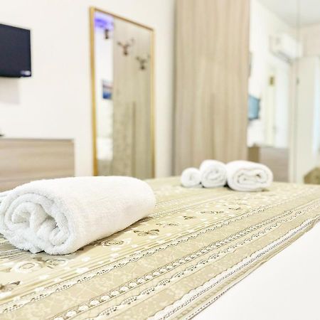 Pgs Immobiliare Srls Residenza Marino Bilocale In Centro Storico La Maddalena Διαμέρισμα Λα Μανταλένα Εξωτερικό φωτογραφία